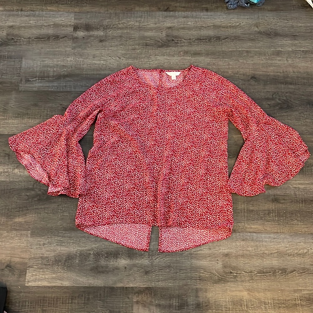 Flutter Sleeve Top